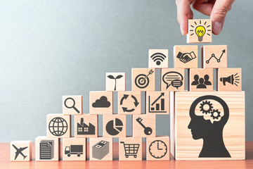 起亚kxcross买的人多吗