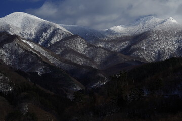宝马530和奔驰E300怎么选？