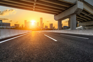 起亚kxcross买的人多吗