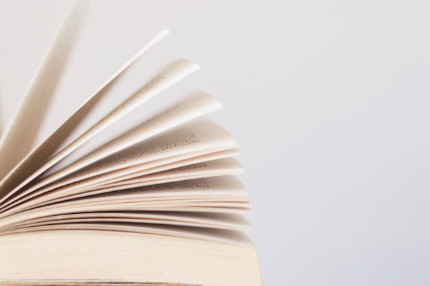 宝马530和奔驰E300怎么选？