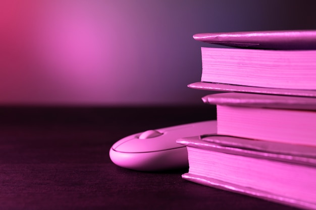 大班主题教案《动物世界》